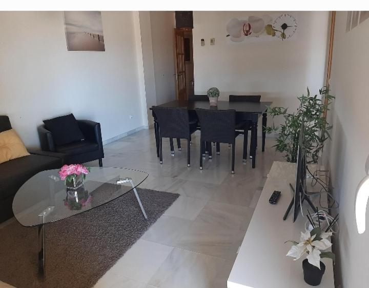 Residential Alazan Apartment El Faro